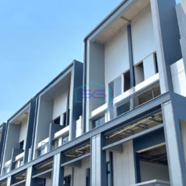 Disewakan Ruko Lokasi Bebas Banjir Luas Bangunan  276 m² di Gading Serpong Tangerang-1