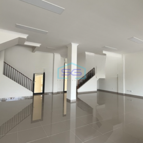 Disewakan Ruko Luas Bangunan  252 m² Lokasi Gading Serpong Tangerang-1