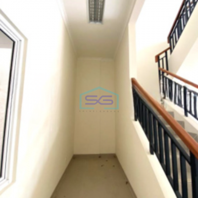 Disewakan Ruko 2 Lantai Luas Bangunan  107 m² Lokasi Gading Serpong Tangerang