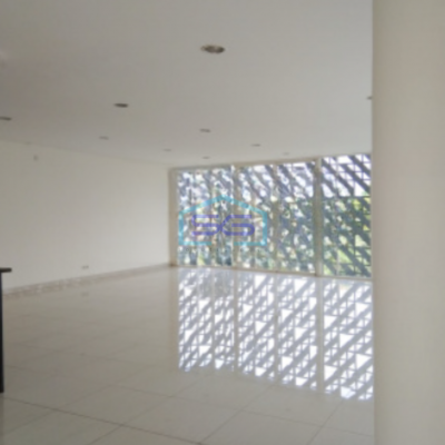 Disewakan Ruko Luas Tanah  195 m² Lokasi BSD Tangerang-2