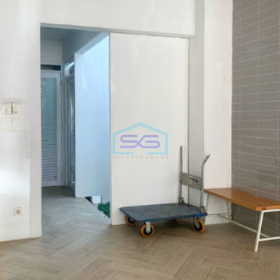 Dijual Ruko 3 Lantai Luas Bangunan  400 m² Lokasi di Gading Serpong Tangerang-3