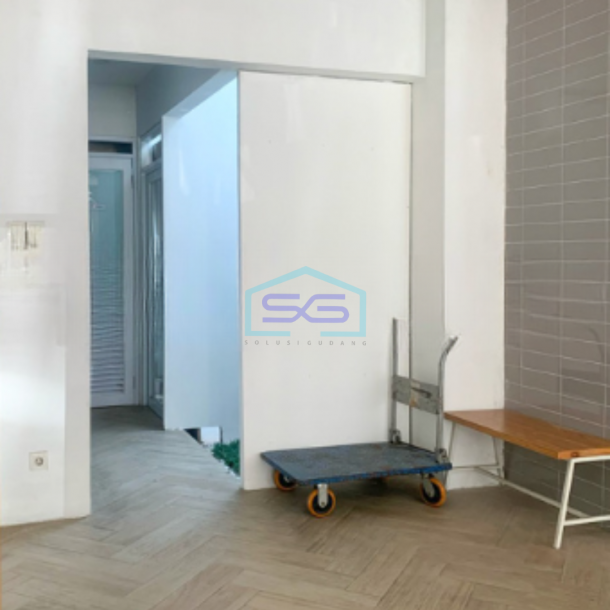 Dijual Ruko 3 Lantai Luas Bangunan  400 m² Lokasi di Gading Serpong Tangerang-3