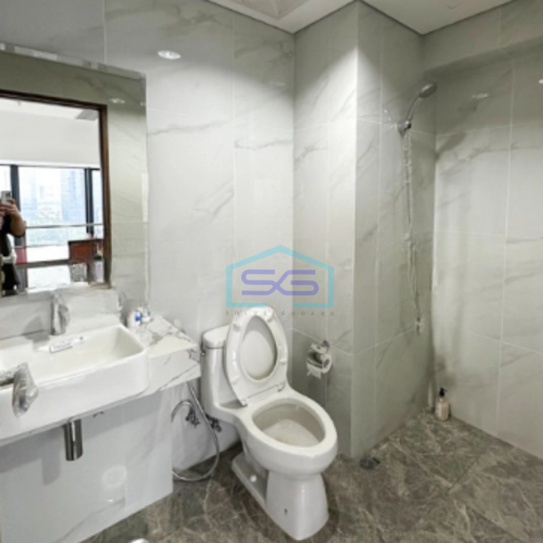 Dijual Kantor 2 Lantai Luas Tanah  136 m² Lokasi di Alam Sutera Tangerang-2