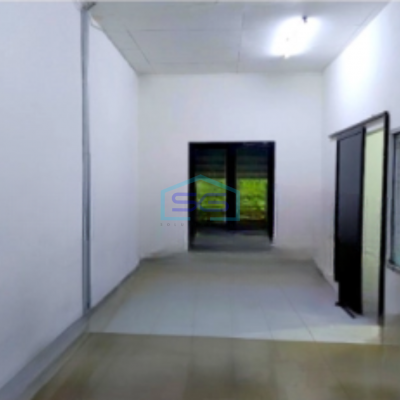 Dijual Gudang Luas Bangunan  1600 m² di Pinggir Jalan Raya Cipondoh Tangerang