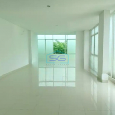 Dijual Ruko 3 Lantai Luas Tanah  158 m² Lokasi di BSD Tangerang