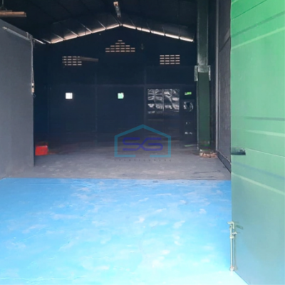 Dijual Gudang Luas Bangunan  700 m² di BSD Tangerang Ada Kantor