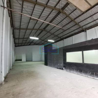 Disewakan Gudang Ada Kantor Luas Tanah 540 m² Lokasi di BSD Tangerang Kondisi Bagus