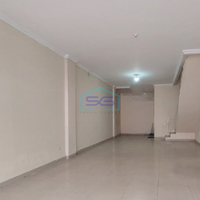 Disewakan Ruko 3 Lantai Luas Bangunan  262 m² Lokasi di Jakarta Barat