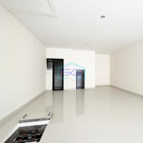 Disewakan Ruko 3 Lantai Luas Tanah  120 m² Lokasi Bebas Banjir di Gading Serpong Tangerang-3