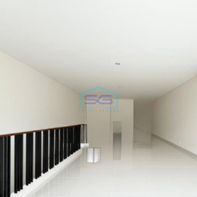 Disewakan Ruko 3 Lantai Luas Tanah  120 m² Lokasi Bebas Banjir di Gading Serpong Tangerang-1