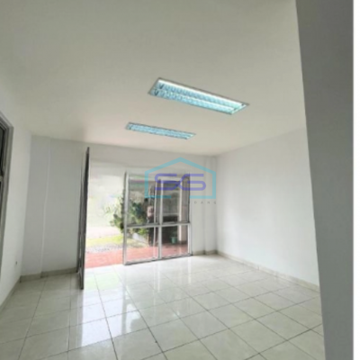 Disewakan Gudang 2 Lantai Lokasi Legok Tangerang Luas Tanah 162 m²