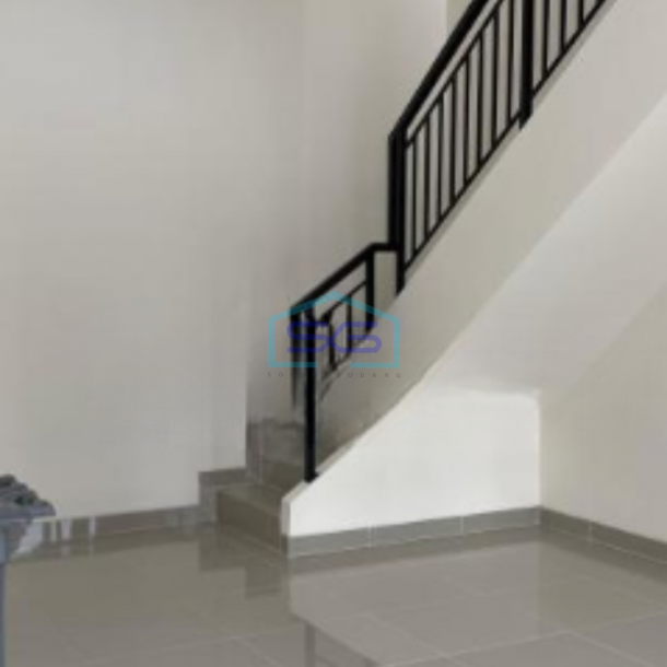 Disewakan Ruko 3 Lantai Luas Tanah  100 m² Lokasi di Tangerang-2