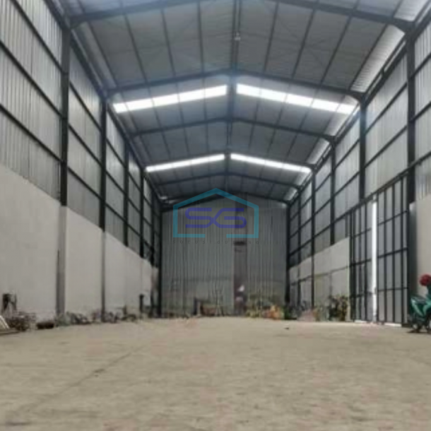 Disewakan Gudang 2 Lantai Luas Tanah 1000 m² Lokasi di Legok Tangerang-1