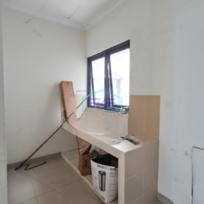 Disewakan Ruko 2 Lantai Luas Tanah 120 m² Lokasi Gading Serpong Tangerang