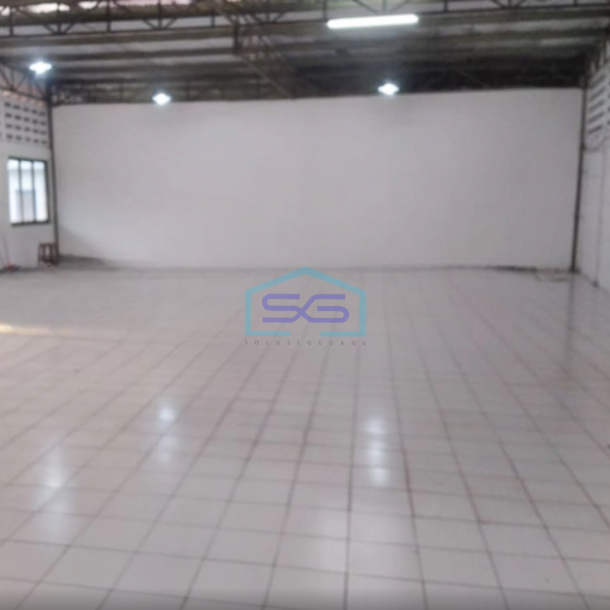 Disewakan Gudang Luas Tanah  1500 m² Lokasi Bebas Banjir di Tangerang-3