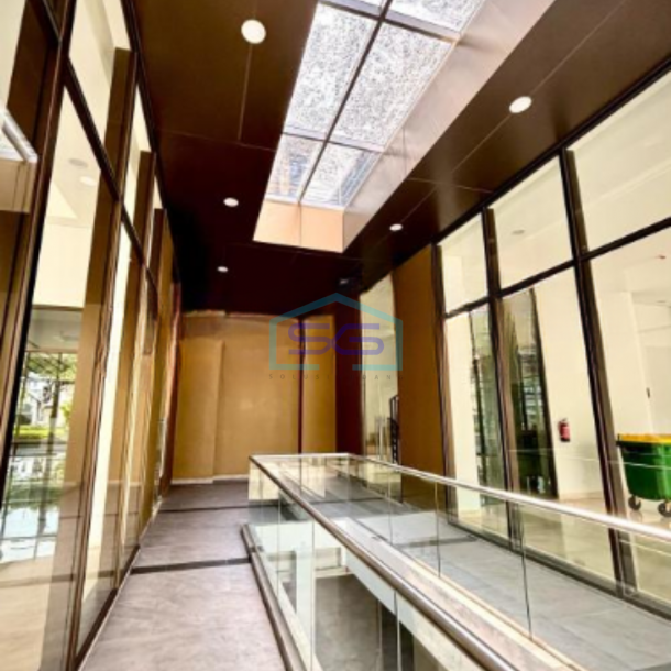 Disewakan Ruko Luas Tanah  180 m² Lokasi Bebas Banjir di Tangerang-2