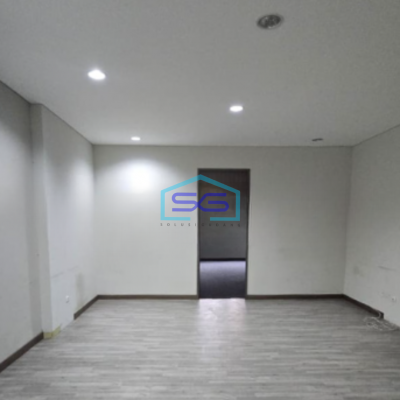 Disewakan Ruko 3 Lantai Luas Bangunan 237 m² Lokasi di Alam Sutera Tangerang-2