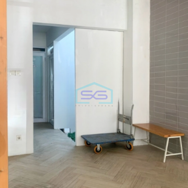 Dijual Ruko Luas Bangunan 400 m² Lokasi Bebas Banjir di Gading Serpong Tangerang-2