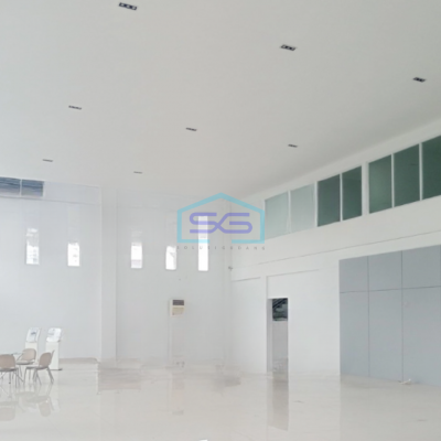 Disewakan Gudang Ex Showroom Luas Bangunan  1500 m² di Sukabumi