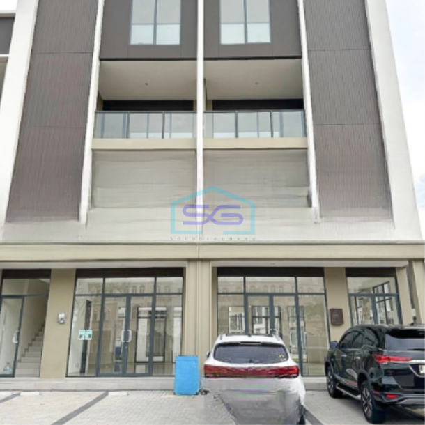Disewakan Ruko Luas Bangunan  684 m² di Gading Serpong Tangerang-1