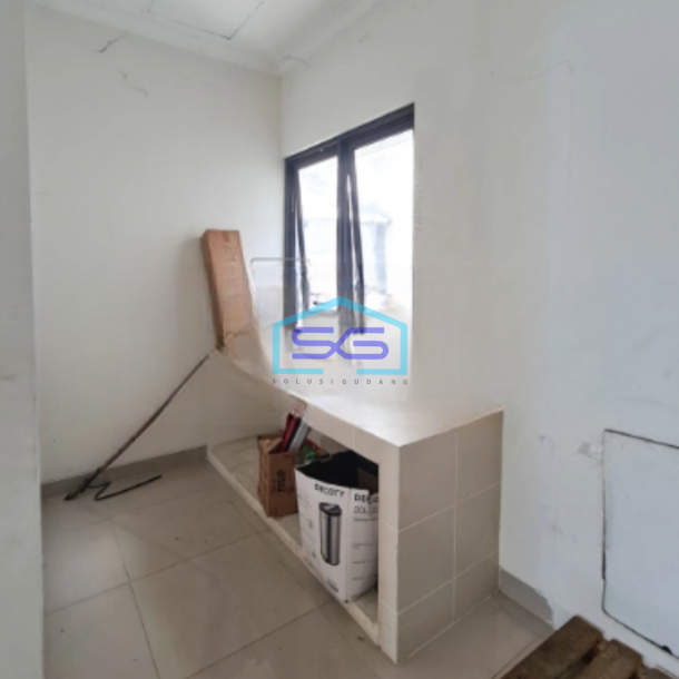 Disewakan Ruko 2 Lantai Luas Bangunan 208 m² di Gading Serpong Tangerang-1