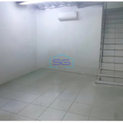 Disewakan Gudang Ada Kantor di Cipondoh Tangerang Luas Bangunan  1600 m²