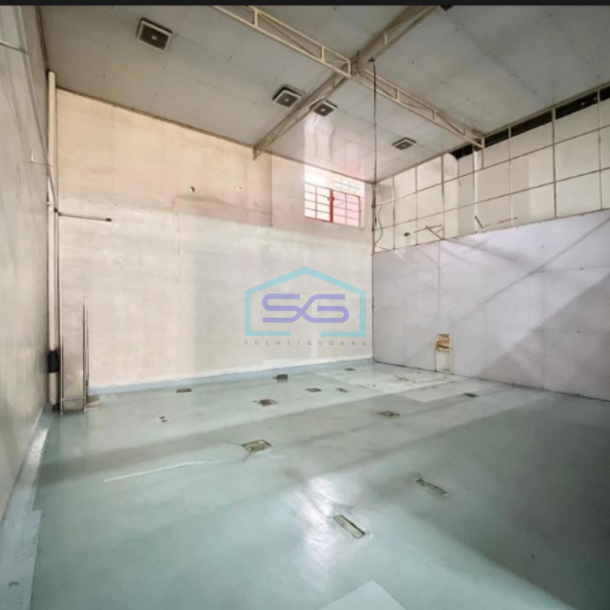 Disewakan Gudang Industri Luas Bangunan  650 m² di Kelapa Dua Tangerang-1