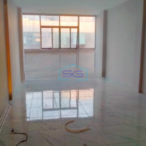 Dijual Ruko Luas Bangunan 330 m² di Tubagus Angke Jakarta Barat-3