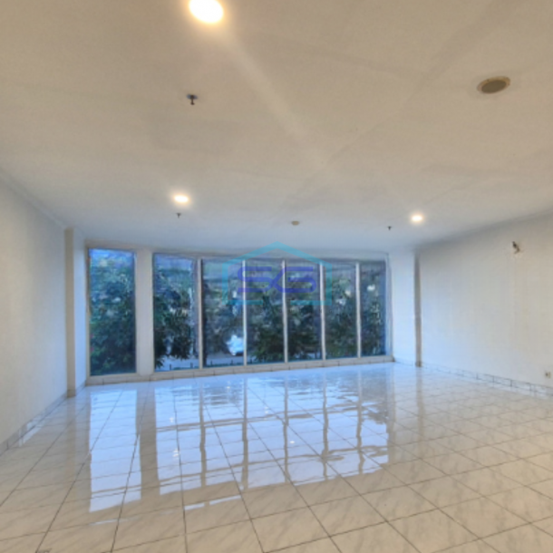 Dijual Ruko 2 Lantai Luas Bangunan  187 m² Lokasi Gading Serpong Tangerang-1