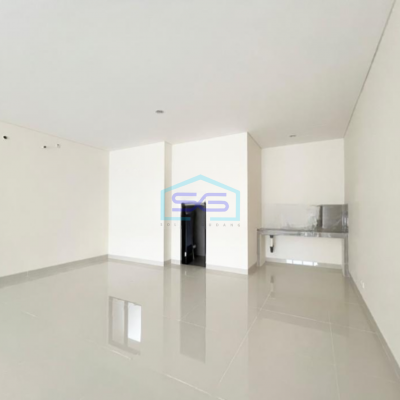 Disewakan Ruko 3 Lantai Luas Tanah  120 m² Lokasi Gading Serpong Tangerang
