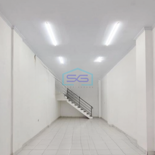 Disewakan Ruko Luas Bangunan 156 m² di Duri Kosambi Tangerang-1