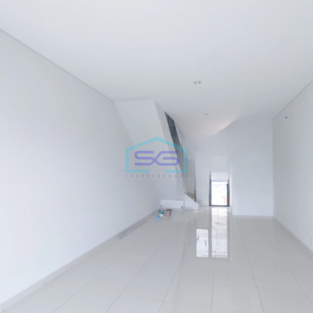 Disewakan Ruko Luas Bangunan  163 m² di Gading Serpong Tangerang-3