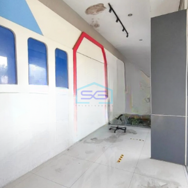 Disewakan Ruko Luas Bangunan  637 m²  di BSD Tangerang-2