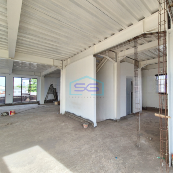 Disewakan Ruko 2 Lantai Luas Bangunan  417 m² Lokasi Jakarta Barat-1