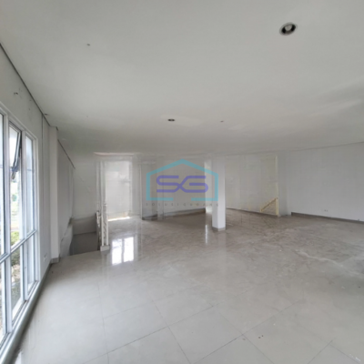 Disewakan Ruko 3 Lantai Luas Bangunan 324 m² di Gading Serpong Tangerang