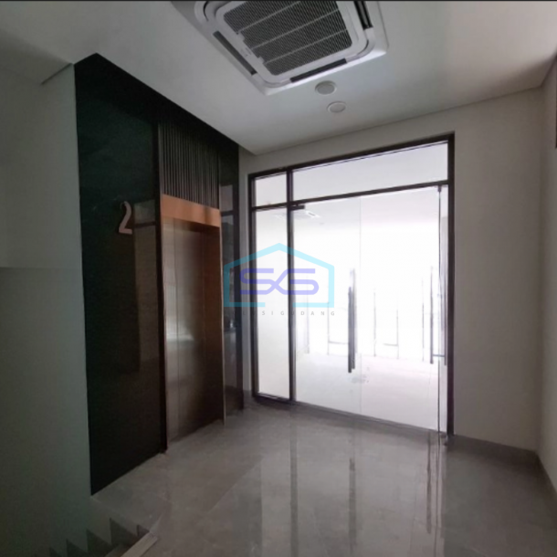 Disewakan Ruko di Gading Serpong Tangerang Luas Bangunan 824 m²-4