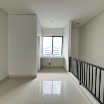Disewakan Ruko 3 Lantai Luas Bangunan  163 m² di Gading Serpong Tangerang