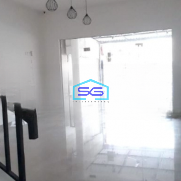 Disewakan Ruko 2 Lantai Luas Bangunan  107 m² di Gading Serpong Tangerang-4