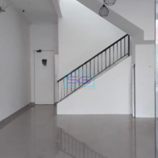 Disewakan Ruko 2 Lantai Luas Bangunan  107 m² di Gading Serpong Tangerang-3