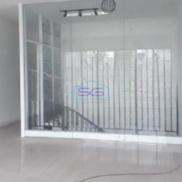 Disewakan Ruko 2 Lantai Luas Bangunan  107 m² di Gading Serpong Tangerang-2