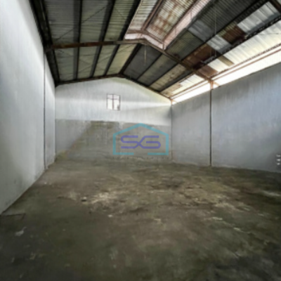 Dijual Gudang Luas Tanah  684 m² Lokasi Pasar Kemis Tangerang-2