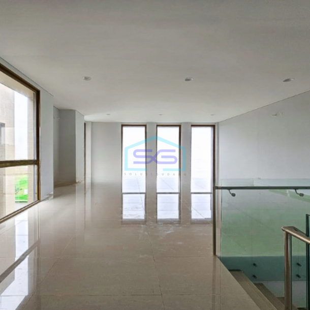 Disewakan Ruko di BSD Tangerang Luas Bangunan 596 m²-2