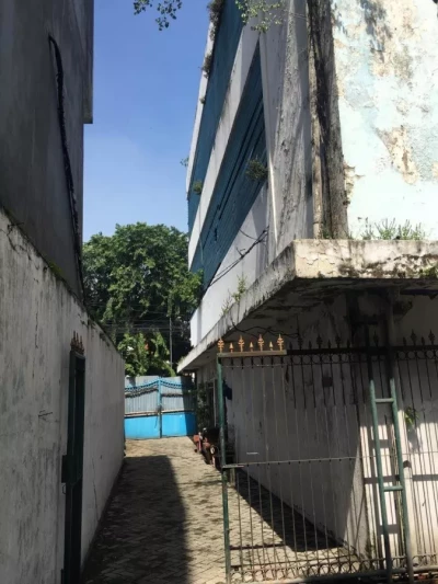 Dijual Gedung + Lahan di Gunung Sahari