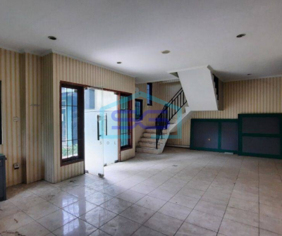 Disewakan Gedung 3 lantai Tb.Simatupang pasar minggu dekat antam