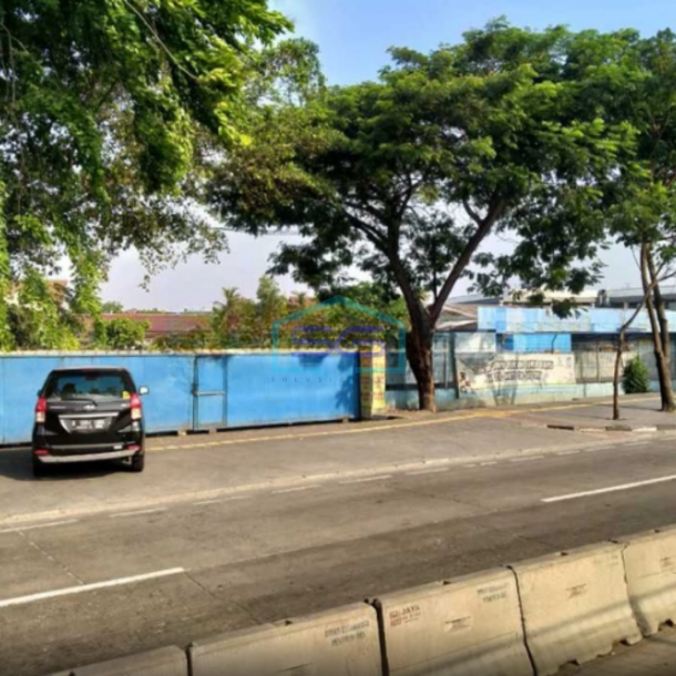 Disewakan Tanah Kavling Parkir Kendaraan Kecil / Alat Berat Yos Sudarso Priok Jakarta Utara LT 4440m2-1