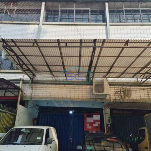 Dijual Ruko 4 Lantai Luas 240 m² Dekat Menteng Jakarta Pusat-1