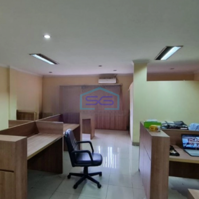 Dijual Gudang Turun Harga Luas Bangunan 725 m² di Kebayoran Baru Jakarta Selatan