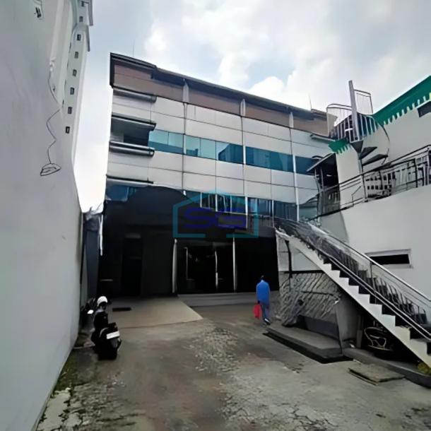 Disewakan Cepat Ruko Gandeng Luas 1000m² Samping Sarinah Jakarta Pusat-1
