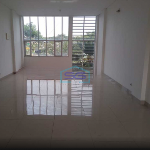 Dijual Ruko 2 Lantai Luas Bangunan 149 m² Lokasi Bebas Banjir di Cikupa Tangerang-2