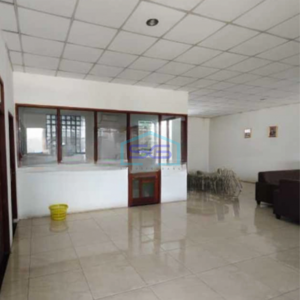 Dijual Pabrik Akses Container 40 Feet Luas Bangunan  4000 m²  Lokasi Bebas Banjir di Serang-2